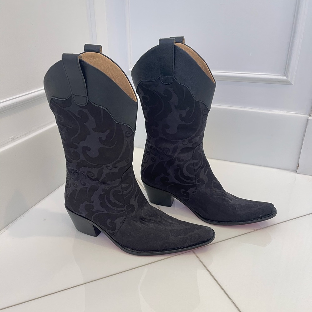 Rockwell Tharp women’s cowboy boots